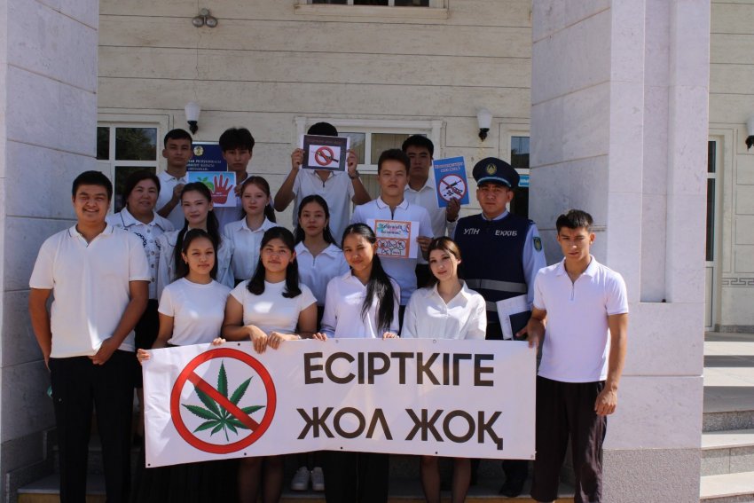 Мектеп оқушыларымен Нашақорлық тақырыбында кездесу